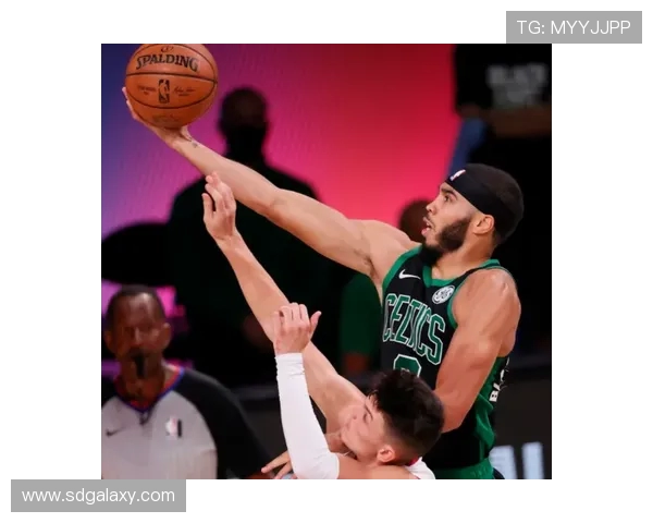 科贝尔:落后拜仁7分确实困难但我们会全力争取每一场胜利 科贝尔:落后拜仁7分确实困难但我们会全力争取每一场胜利